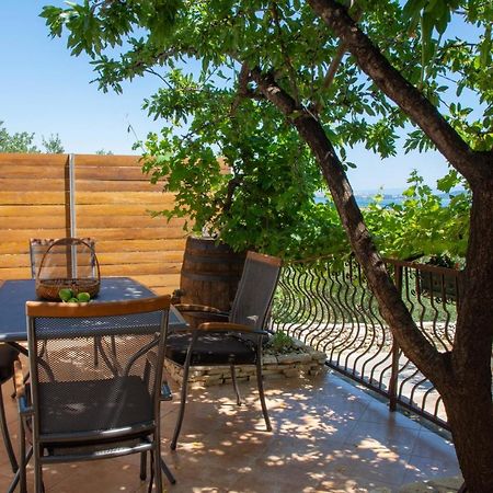 Plum Holiday Home Kaštel Stari Dış mekan fotoğraf
