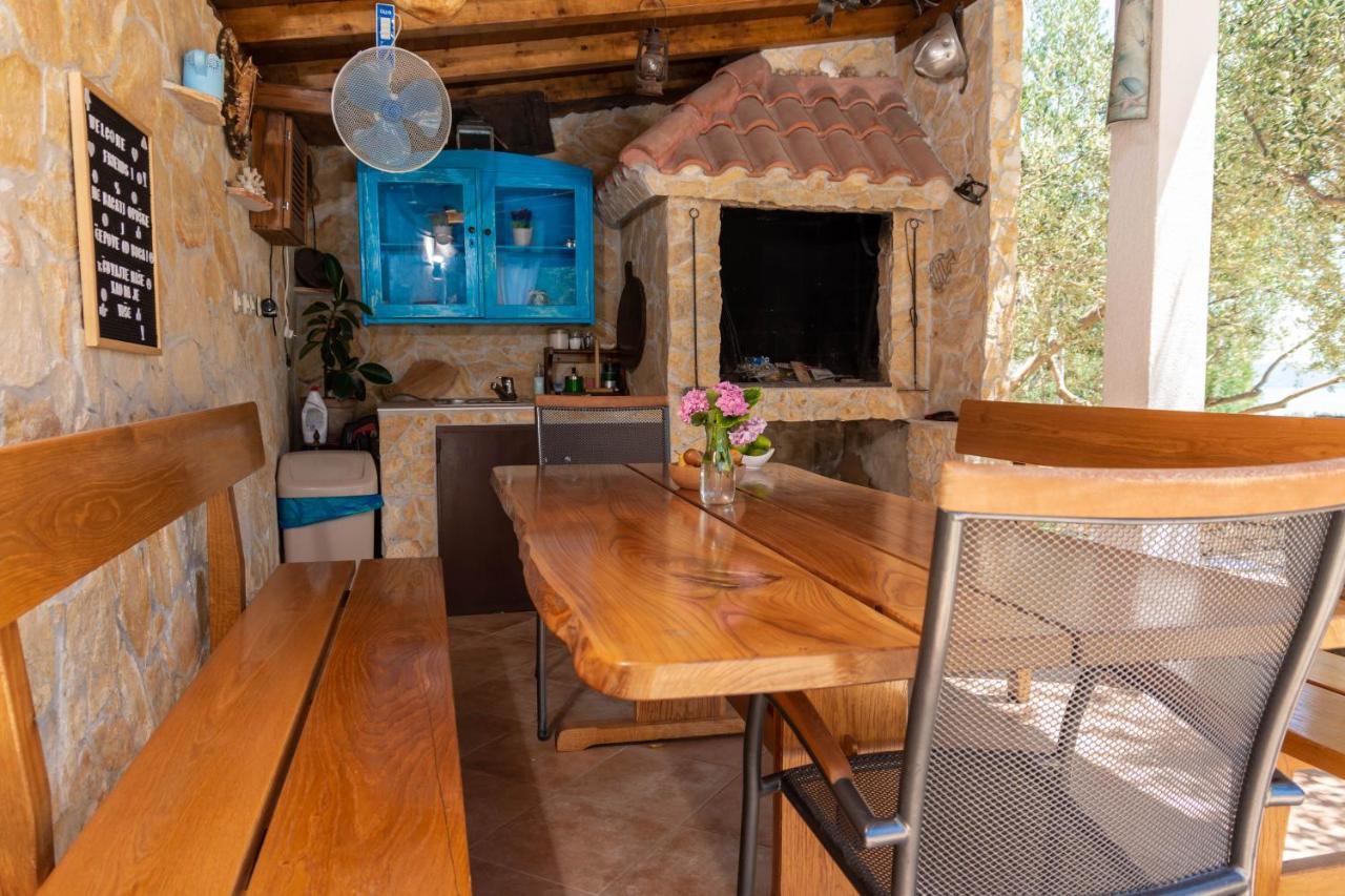 Plum Holiday Home Kaštel Stari Dış mekan fotoğraf