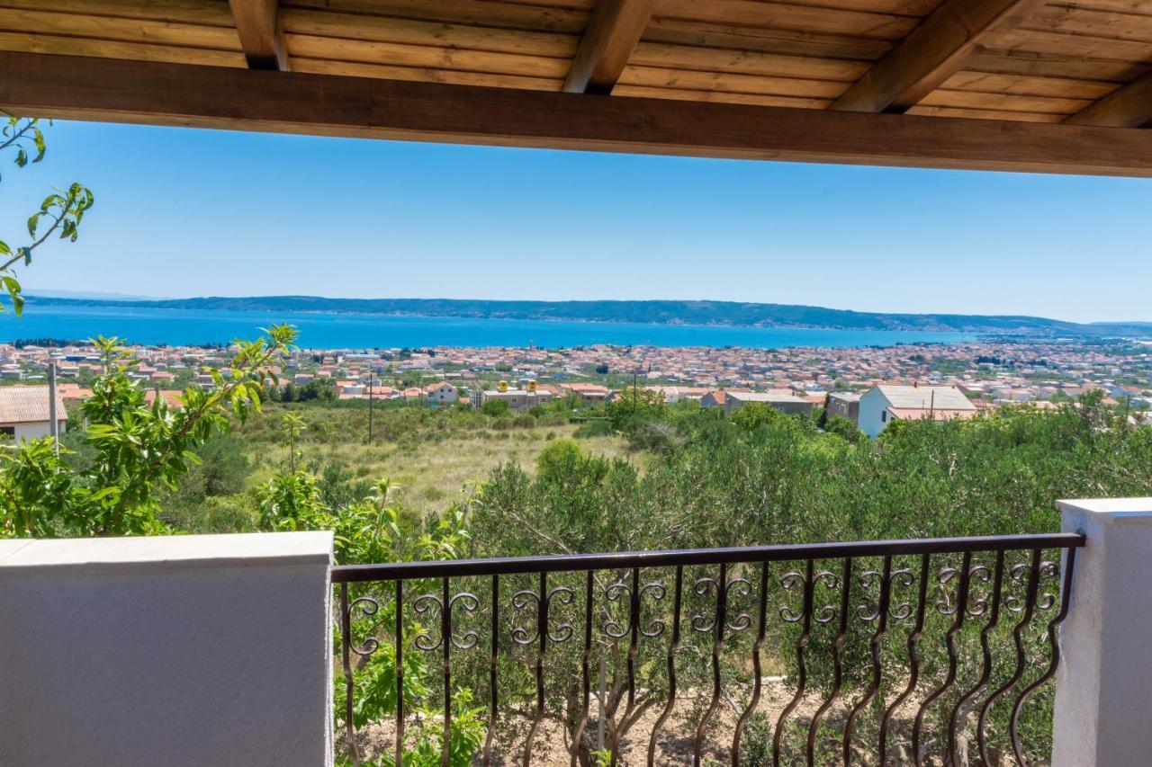 Plum Holiday Home Kaštel Stari Dış mekan fotoğraf
