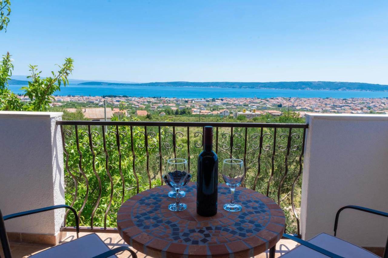 Plum Holiday Home Kaštel Stari Dış mekan fotoğraf